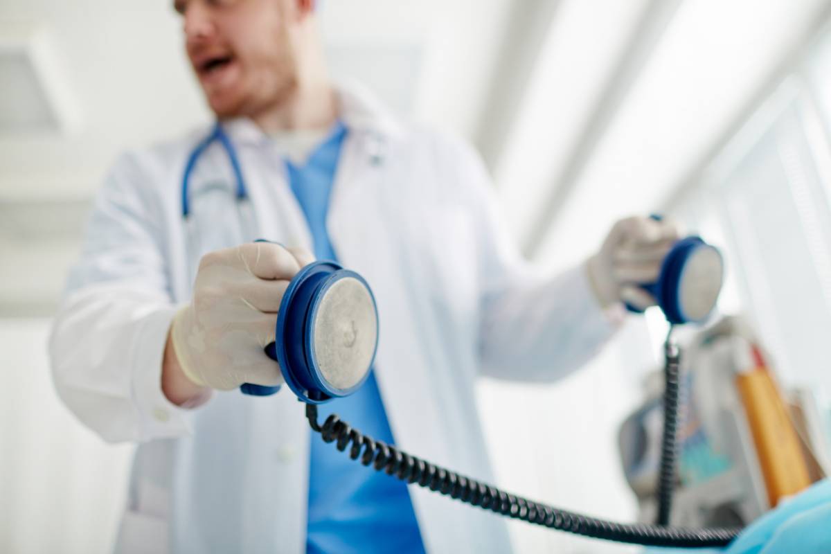Dans quel cas utiliser un défibrillateur ?
