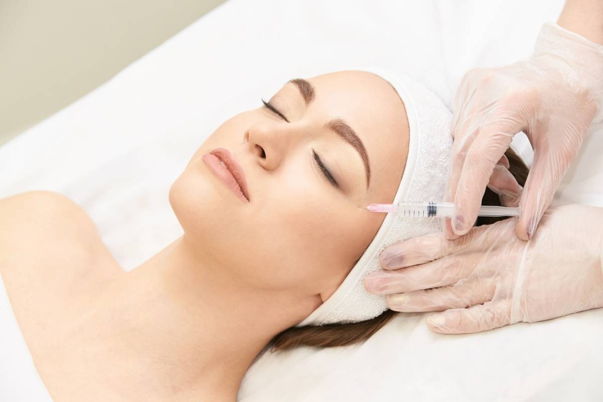 Acide hyaluronique : l’astuce anti-âge partout sur la toile
