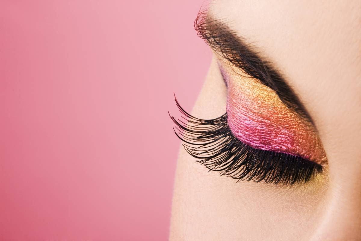Faux cils magnétiques : astuces pour réussir la pose