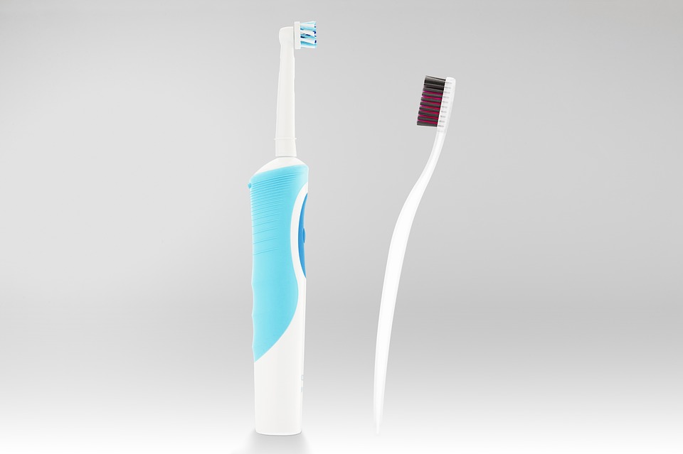 Top 3 des critères clés pour choisir votre brosse à dents électrique